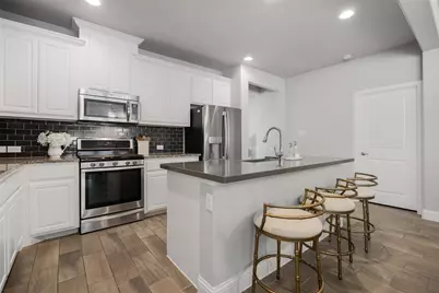 712 Llano Falls Drive, McKinney, TX 75071 - Photo 10