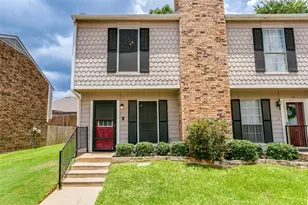 17 Abbey Rd, Euless, TX 76039 - Photo 2