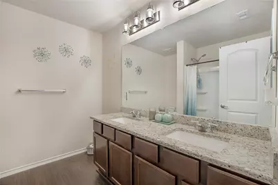 2224 Diamond Drive, Grand Prairie, TX 75051 - Photo 10