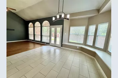 9301 Regal Oaks Drive, McKinney, TX 75072 - Photo 10