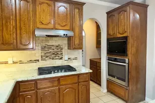 5221 Begonia Ct, Fort Worth, TX 76244 - Photo 4