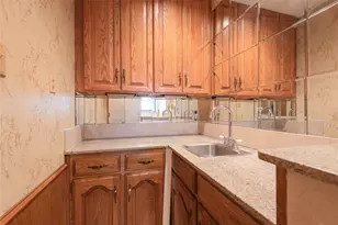 3906 Castle Dr, Rowlett, TX 75089 - Photo 4