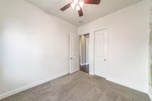 7905 Lewisville Ln, McKinney, TX 75071 - Photo 18