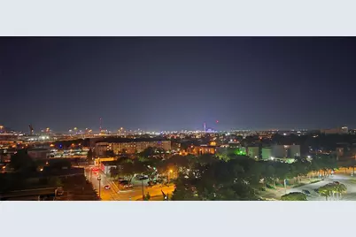 1001 Belleview Street #801, Dallas, TX 75215 - Photo 2