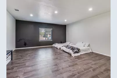 210 Myrtle Avenue, Waxahachie, TX 75165 - Photo 6