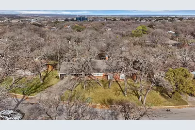 5705 Blueridge Drive, Fort Worth, TX 76112 - Photo 6