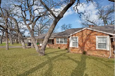 5705 Blueridge Drive, Fort Worth, TX 76112 - Photo 4