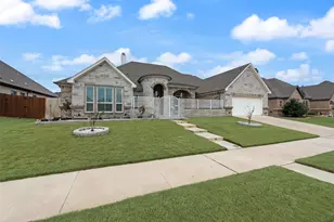 1424 Silent Springs Dr, Fort Worth, TX 76052 - Photo 2