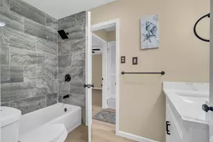 1612 Tyler Ave, Euless, TX 76040 - Photo 16