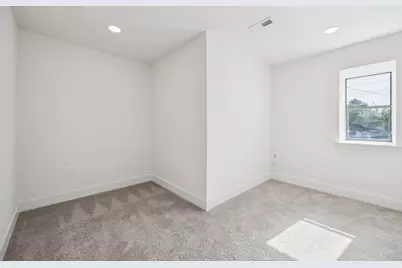 9310 Mill Hollow Drive, Dallas, TX 75243 - Photo 22