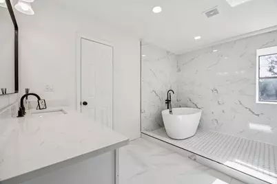 9310 Mill Hollow Drive, Dallas, TX 75243 - Photo 10