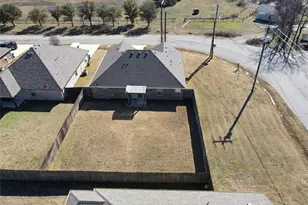 2303 Norwood St, Sherman, TX 75092 - Photo 8