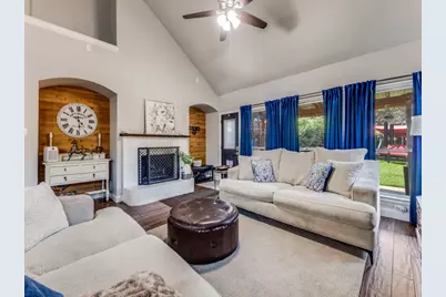 2260 Shorecrest Drive, Rockwall, TX 75087 - Photo 8