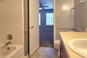 5807 Shadydell Dr, Fort Worth, TX 76135 - Photo 12