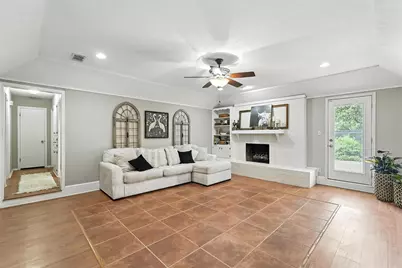 1630 Post Oak Drive, Bedford, TX 76021 - Photo 4