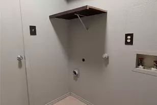 2204 Crestmeadow St, Denton, TX 76207 - Photo 16