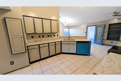 2204 Crestmeadow Street, Denton, TX 76207 - Photo 18