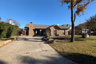 2204 Crestmeadow St, Denton, TX 76207 - Photo 12