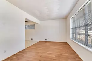 722 Hawthorne Dr, Garland, TX 75041 - Photo 10