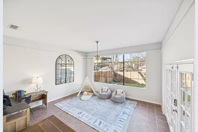 10021 Lanshire Drive, Dallas, TX 75238 - Photo 14