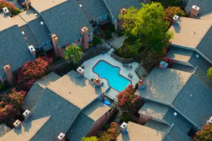 7510 Holly Hill Dr, Dallas, TX 75231 - Photo 24