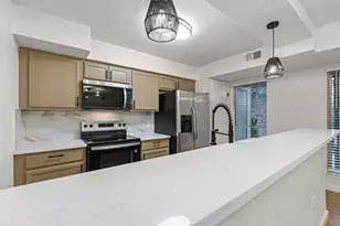 7510 Holly Hill Dr, Dallas, TX 75231 - Photo 2