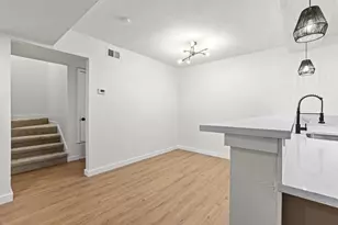 7510 Holly Hill Dr, Dallas, TX 75231 - Photo 4