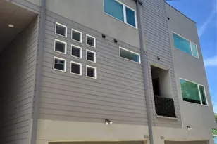 1225 Hyde Ct, Dallas, TX 75215 - Photo 1