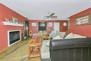 1006 East Dr, Lake Bridgeport, TX 76426 - Photo 22