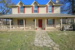 1006 East Dr, Lake Bridgeport, TX 76426 - Photo 1