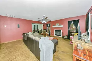 1006 East Dr, Lake Bridgeport, TX 76426 - Photo 20