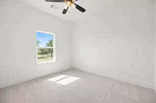 737 Burr Oak Ln, Weatherford, TX 76085 - Photo 22