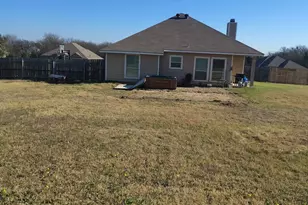 163 Milky Way, Bruceville, TX 76630 - Photo 4