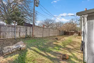 4704 Burning Springs Dr, Arlington, TX 76017 - Photo 30