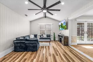 4704 Burning Springs Dr, Arlington, TX 76017 - Photo 14