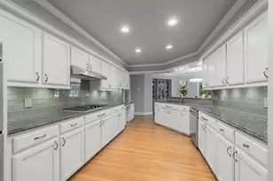 7031 Chipperton Dr, Dallas, TX 75225 - Photo 6