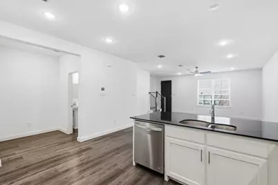 531 Cobblestone Lane, Irving, TX 75039 - Photo 12