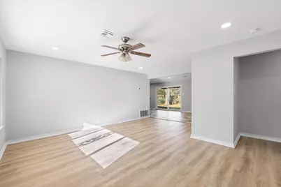 2107 Mountainview Drive, Waco, TX 76710 - Photo 4