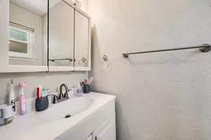 404 E Alexander Ln, Euless, TX 76040 - Photo 18