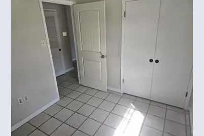 217 Griffith Drive, Rockport, TX 78382 - Photo 8