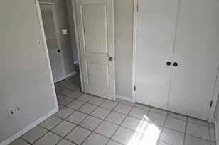 217 Griffith Dr, Rockport, TX 78382 - Photo 8