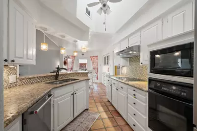 4508 Hillside Drive, Arlington, TX 76013 - Photo 8