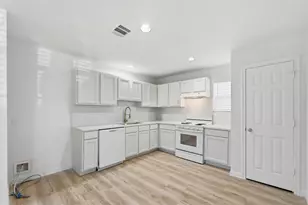 1826 Kraft St, Dallas, TX 75212 - Photo 4