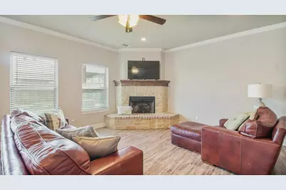 129 Oak Springs Loop, Mabank, TX 75156 - Photo 10