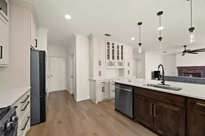 6209 Creek Crossing Lane, Sachse, TX 75048 - Photo 6