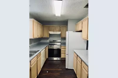 731 Valley Spring Drive, Arlington, TX 76018 - Photo 4