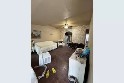 2717 Avenue I, Fort Worth, TX 76105 - Photo 1