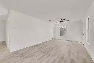 303 W Broad St, Mansfield, TX 76063 - Photo 6