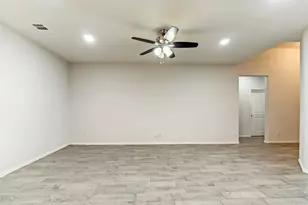 9717 Snowbell Ln, Fort Worth, TX 76036 - Photo 14