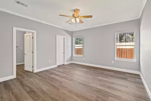 3611 Broken Bow Dr, Granbury, TX 76048 - Photo 20